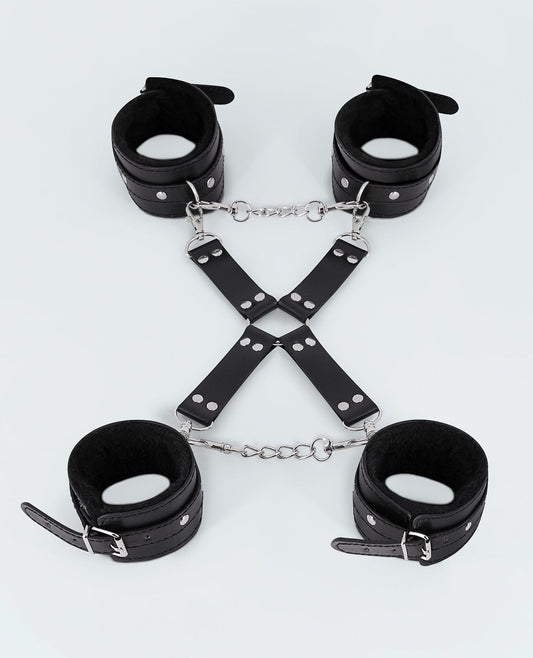 Lust PU Leather All 4's Fuzzy Cuff Set - Black Comme Ci Comme Ca
